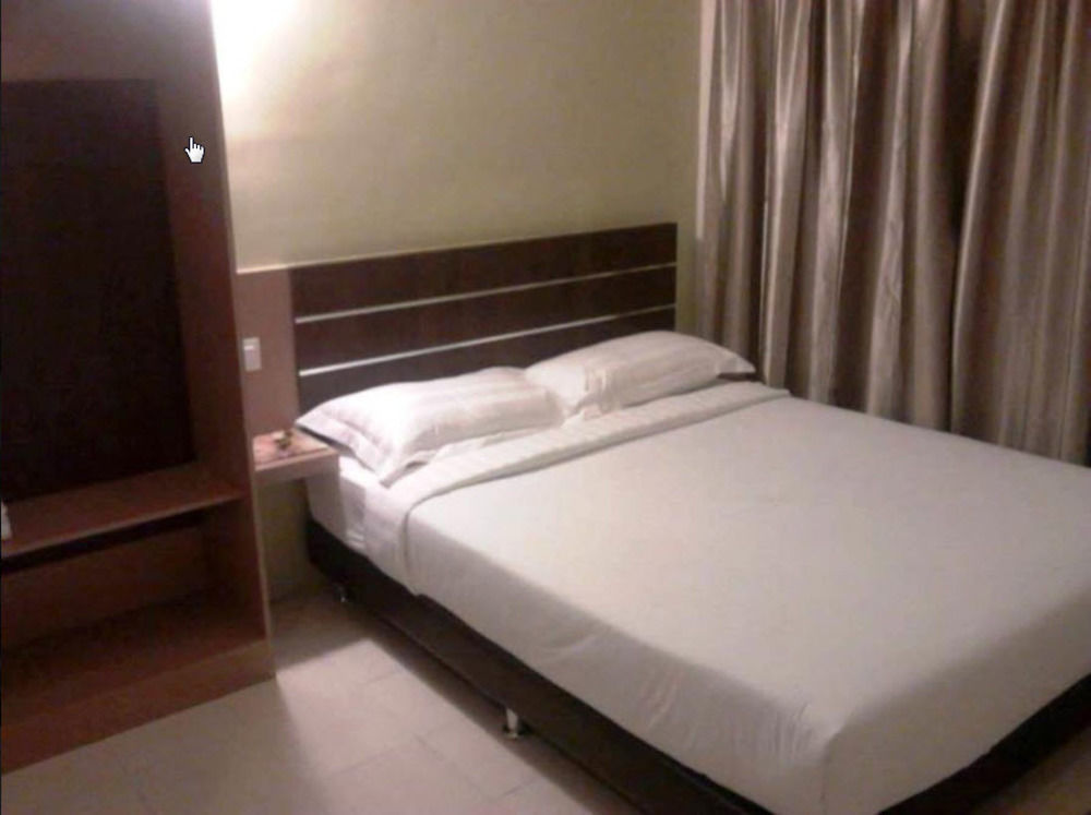 Oyo 182 Simms Grand Inn Kuala Lumpur Exterior foto
